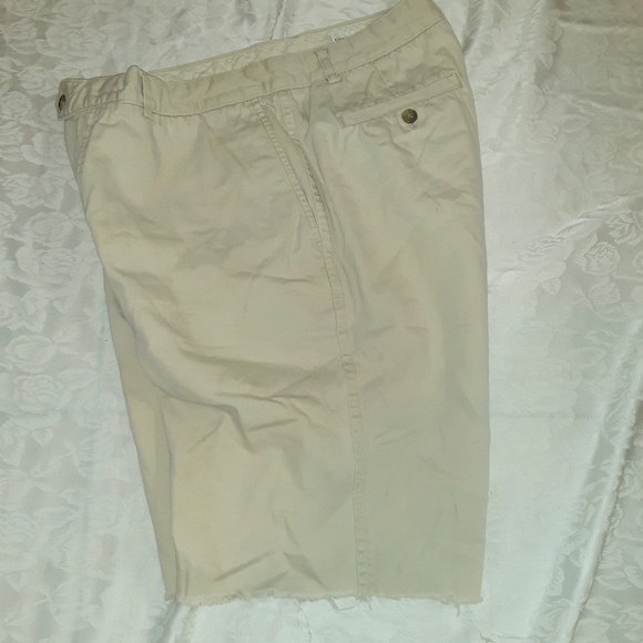 Cutoff Cutter & Buck Chino Gardening Shorts 34 - Picture 3 of 14
